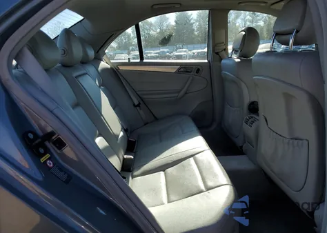 2005 Mercedes-Benz C 230K Sport Sedan из США, поврежденный, VIN WDBRF40J75F606095